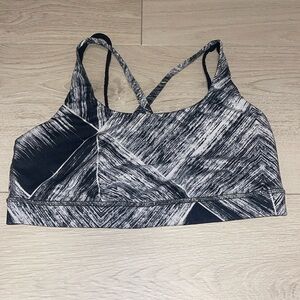 GUC Lululemon Sports Bra sz 8